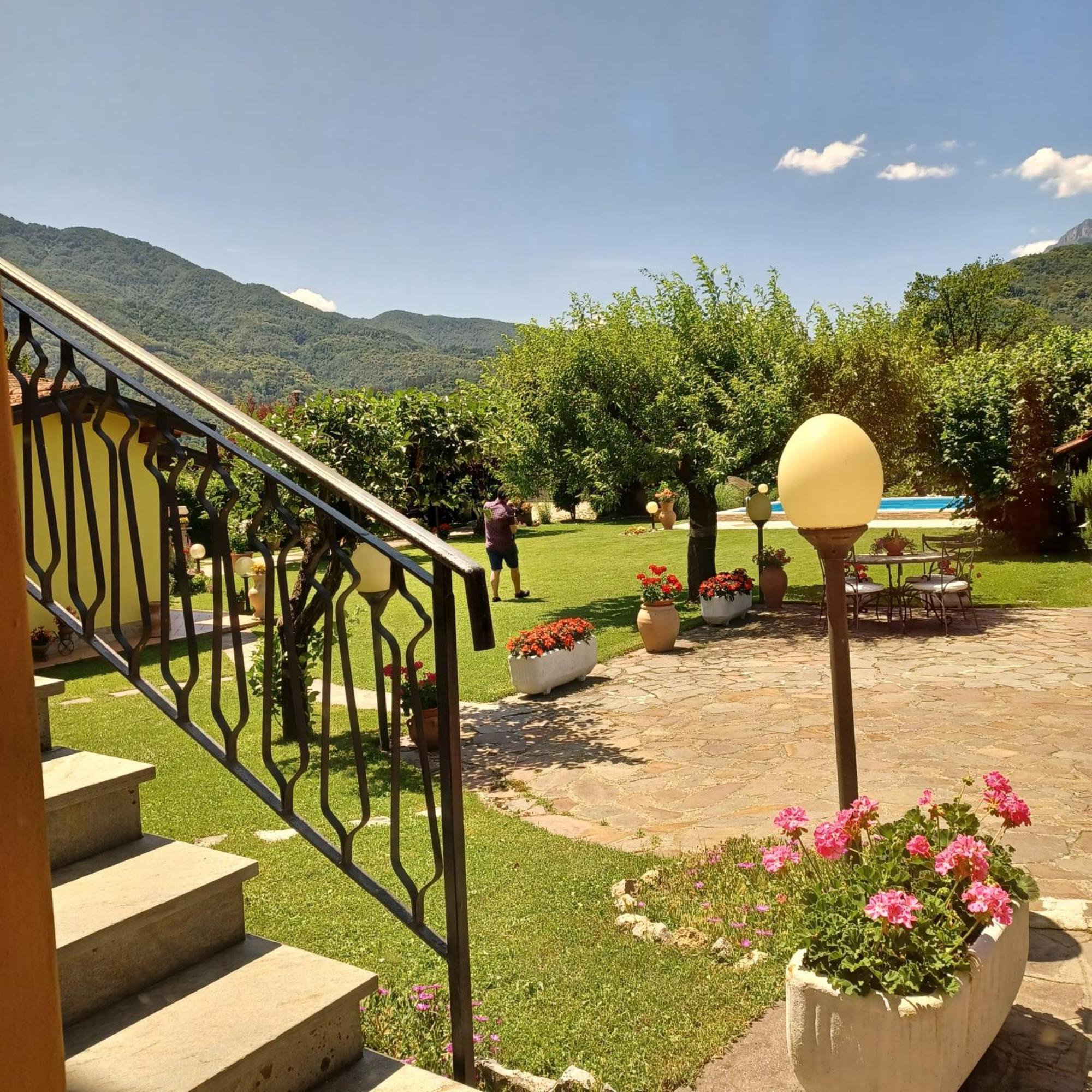 Hotel Le Sette Fontane Barga Exterior foto